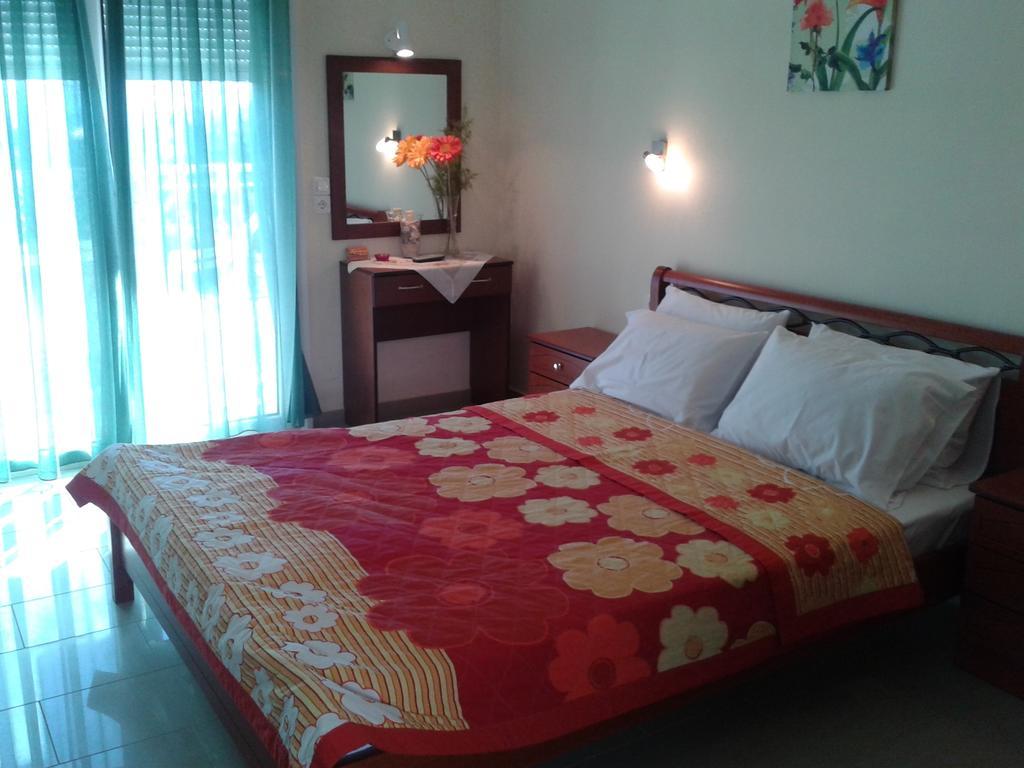 Golden Sun Rovies Quarto foto