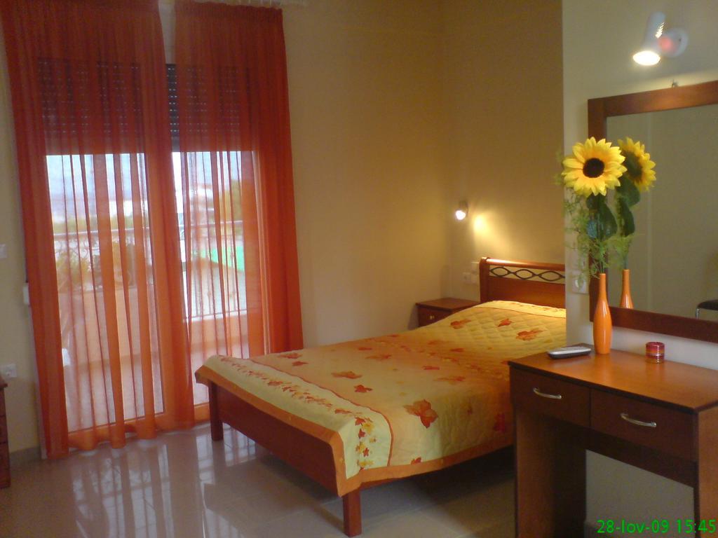 Golden Sun Rovies Quarto foto