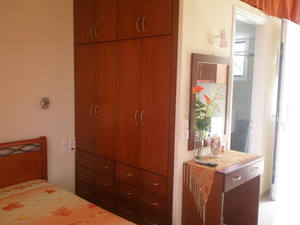 Golden Sun Rovies Exterior foto
